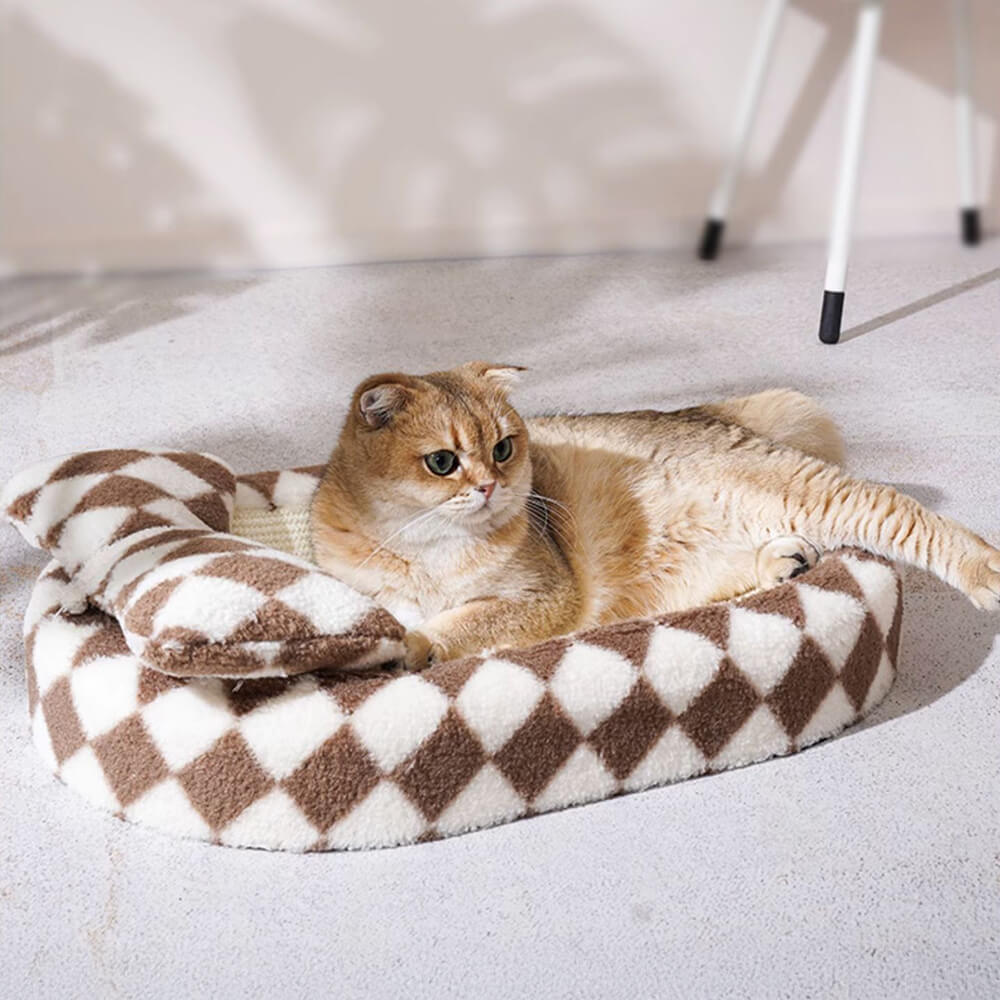 Iropaws Checkerboard Sisal Cat Bed with Integrated Scratching Board – Stylish and Durable 2